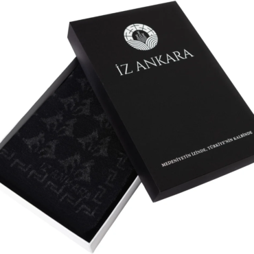 Ankara Keçisi Sembollü Mohair Atkı | Siyah