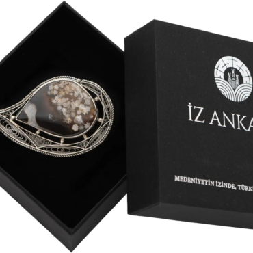 Beyaz-Gri Damla Şeklinde Agat Broş