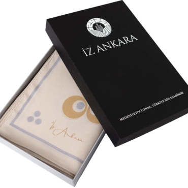 Çintemani Desenli İpek Şal | Altın & Bej