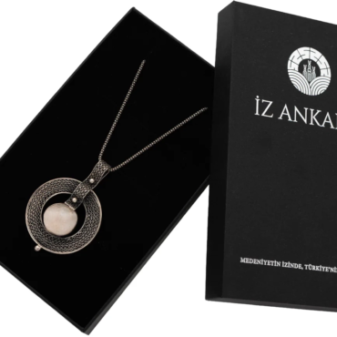 Çubuk Agat Taşlı – Halka Formlu Beyaz Gümüş Kolye