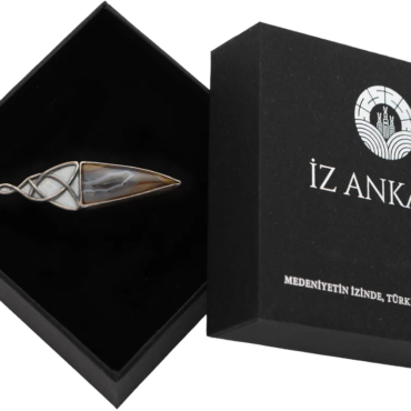 Kahverengi Üçgen Şekilli Agat Broş