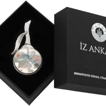 Yeşil-Bej Yuvarlak Şekilli Agat Broş